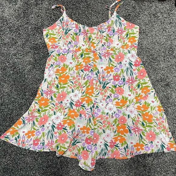 New Womens romper - Picture 2 of 9